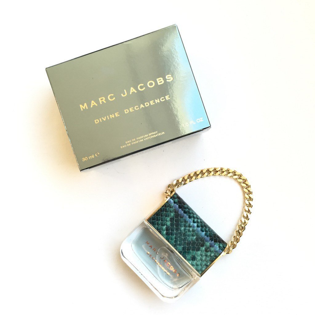 Parfüümvesi Marc Jacobs Divine Decadence EDP naistele 30 ml цена и информация | Naiste parfüümid | kaup24.ee