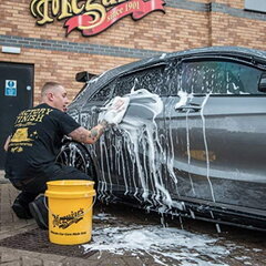 Авто шампунь и финишный воск Meguiars G17748 Ultimate Wash & Wax 2в1, 1420мл цена и информация | Автохимия | kaup24.ee