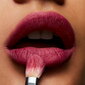 Huulepulk MAC Powder Kiss Lipstick Burning Love, 3 g hind ja info | Huulepulgad, -läiked, -palsamid, vaseliin | kaup24.ee