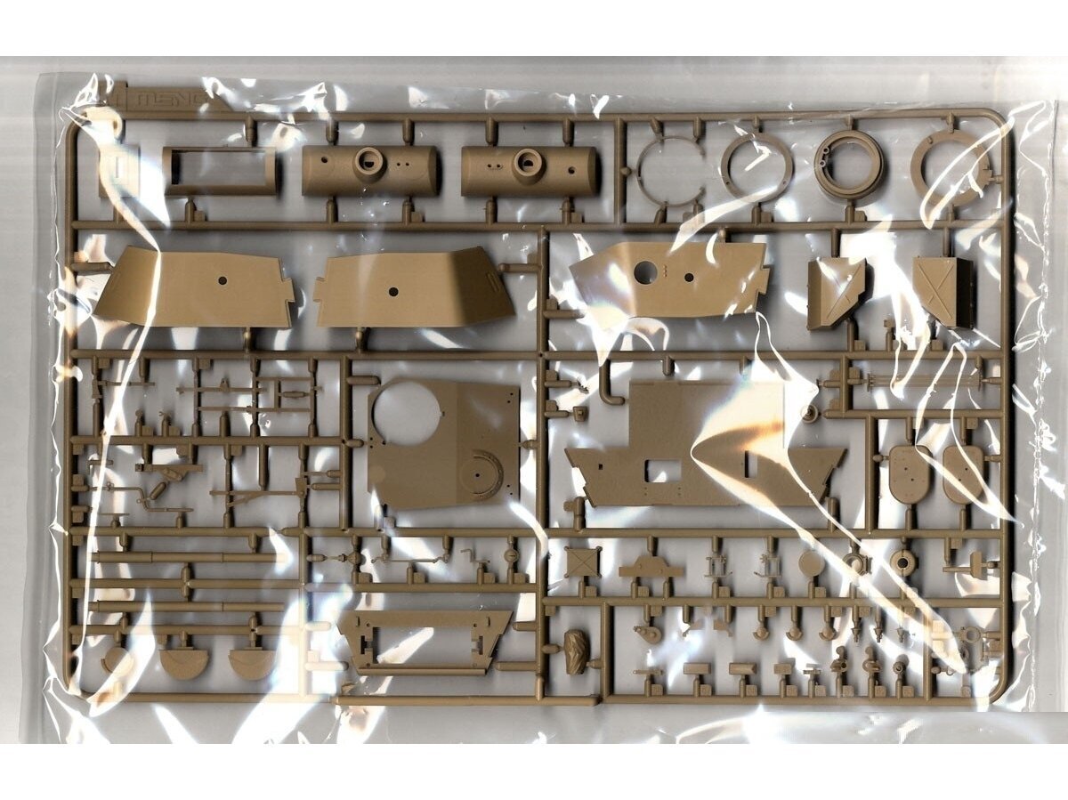 Meng Model - Sd.Kfz.171 Panther Ausf.D, 1/35, TS-038 цена и информация | Klotsid ja konstruktorid | kaup24.ee