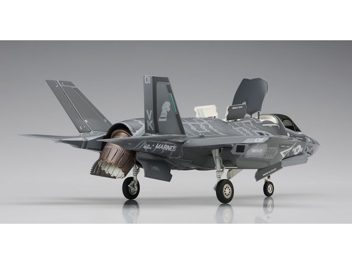 Hasegawa - F-35 Lightning II (B Version) "U.S. Marine", 1/72, 01576 цена и информация | Klotsid ja konstruktorid | kaup24.ee