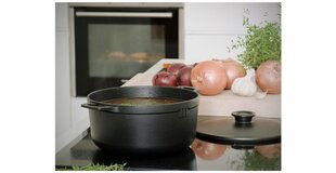 Fiskars pot Brasserie, 4,5 l цена и информация | Кастрюли, скороварки | kaup24.ee