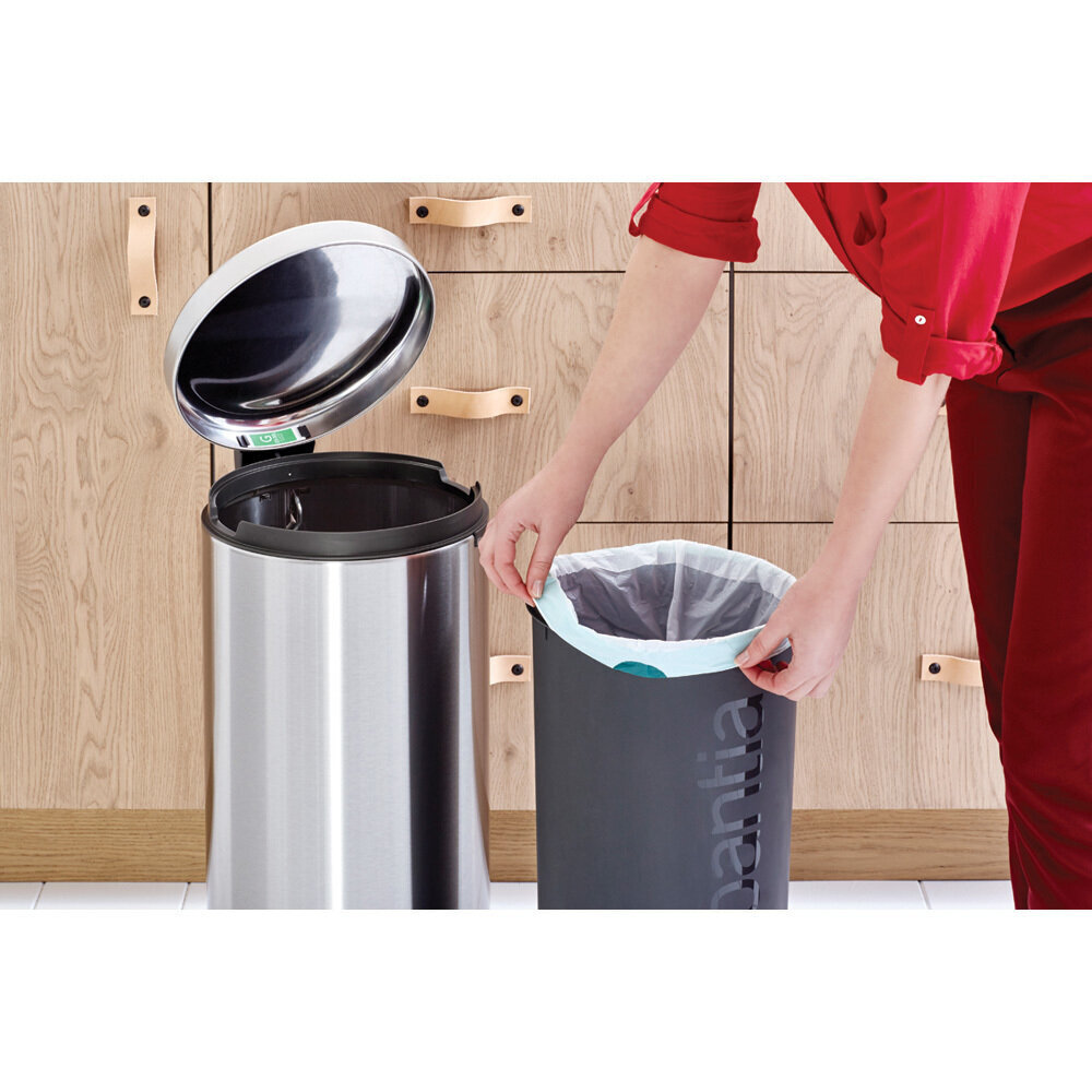 Brabantia NewIcon pedaaliga prügikast 30L, matt teras цена и информация | Prügikastid | kaup24.ee