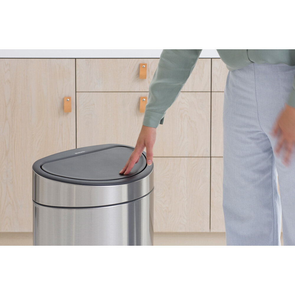 Brabantia Touch Bin puudutusele avanev prügikast 40L, matt teras цена и информация | Prügikastid | kaup24.ee