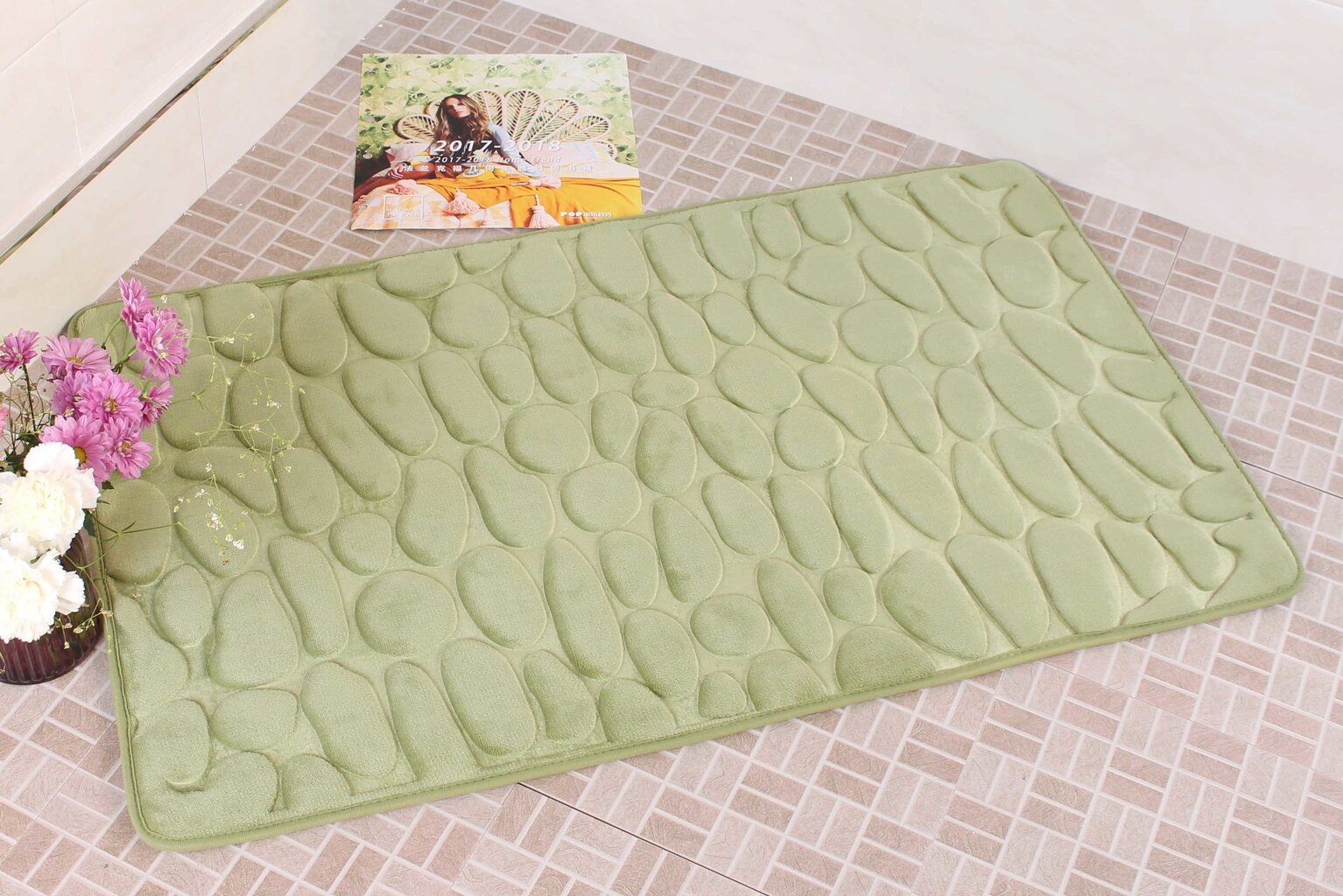 Vannitoavaip Memory foam "Benedomo" 50x80 LZ-2 Green hind ja info | Vannitoa sisustuselemendid ja aksessuaarid | kaup24.ee