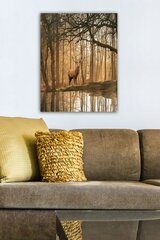 Репродукция на холсте Олень в лесу цена и информация | Настенные деревянные декорации | kaup24.ee