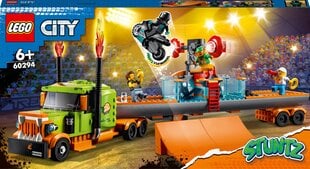 60294 LEGO® City Trikinäituse veoauto цена и информация | Конструкторы и кубики | kaup24.ee