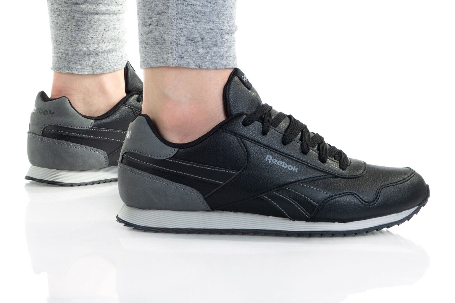 Naiste spordijalatsid Reebok Royal CLJOG 3.0 G58309, must цена и информация | Naiste spordi- ja vabaajajalatsid | kaup24.ee