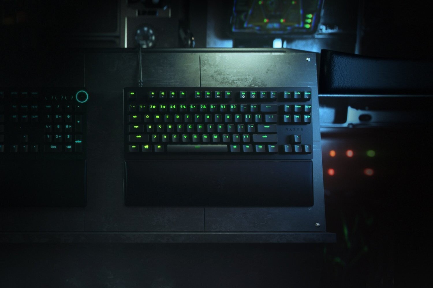 Juhtmega klaviatuur Razer Huntsman V2 Red Switch (SWE) : RZ03-03940700-R3N1 hind ja info | Klaviatuurid | kaup24.ee