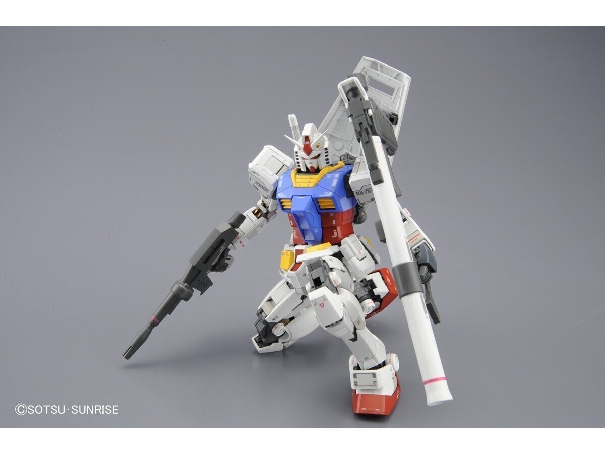 Mudelikomplekt Bandai - MG RX-78-2 Gundam Ver. 3.0 E.F.S.F. Prototype Close-Combat Mobile Suit, 1/100, 61610 hind ja info | Klotsid ja konstruktorid | kaup24.ee