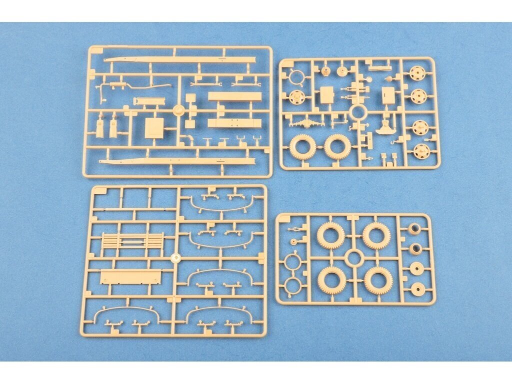 Hobbyboss - US GMC CCKW-352 Machine Gun Turret Version, 1/35, 83833 hind ja info | Klotsid ja konstruktorid | kaup24.ee