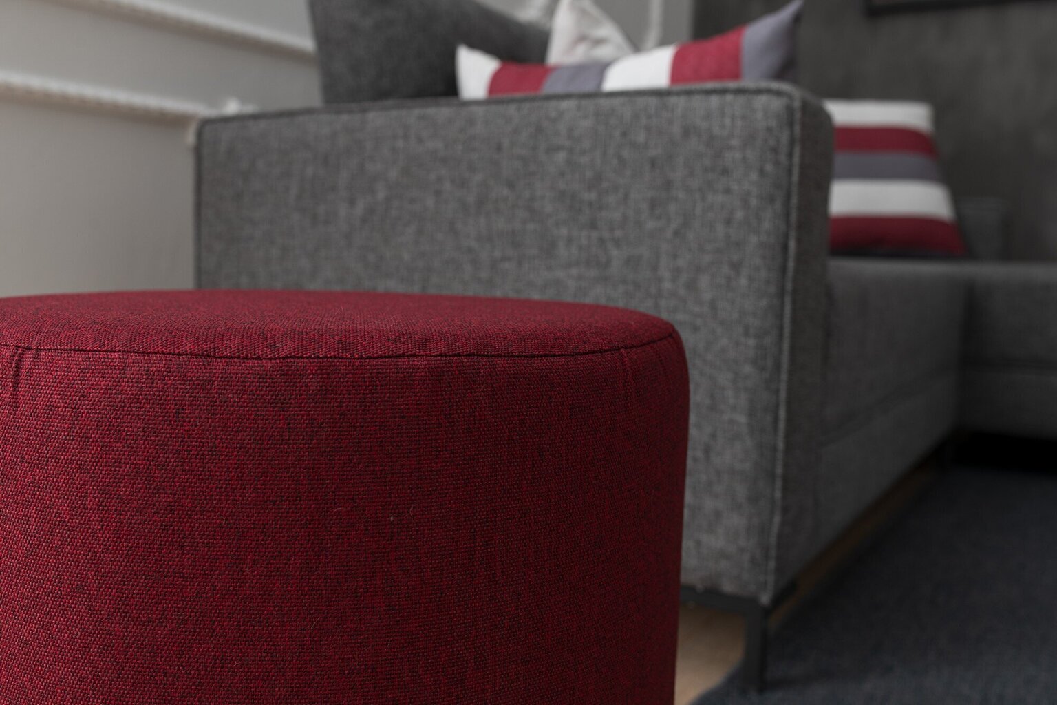 Tumba Kalune Design Lisa, punane цена и информация | Kott-toolid, tumbad, järid | kaup24.ee