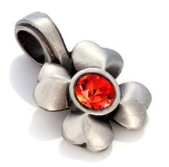 Bico "Clover" lille ripats punaste kristallidega (MS13 punane) цена и информация | Украшения на шею | kaup24.ee