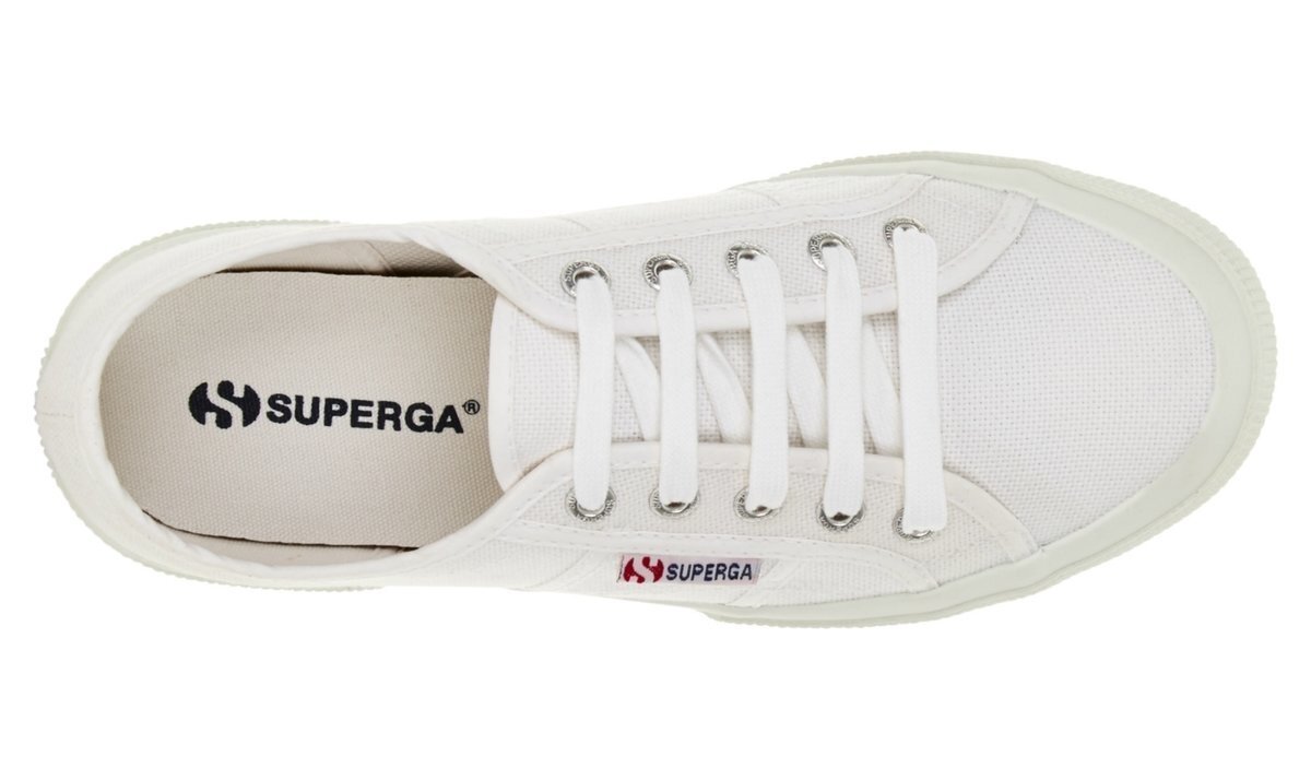 Naiste spordijalanõud Superga 2750 Cotu Classic​, valge цена и информация | Spordi- ja vabaajajalatsid meestele | kaup24.ee