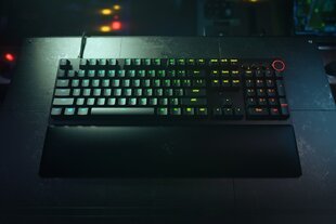 Klaviatuur Razer Huntsman V2 Red Switch (SWE) цена и информация | Клавиатуры | kaup24.ee