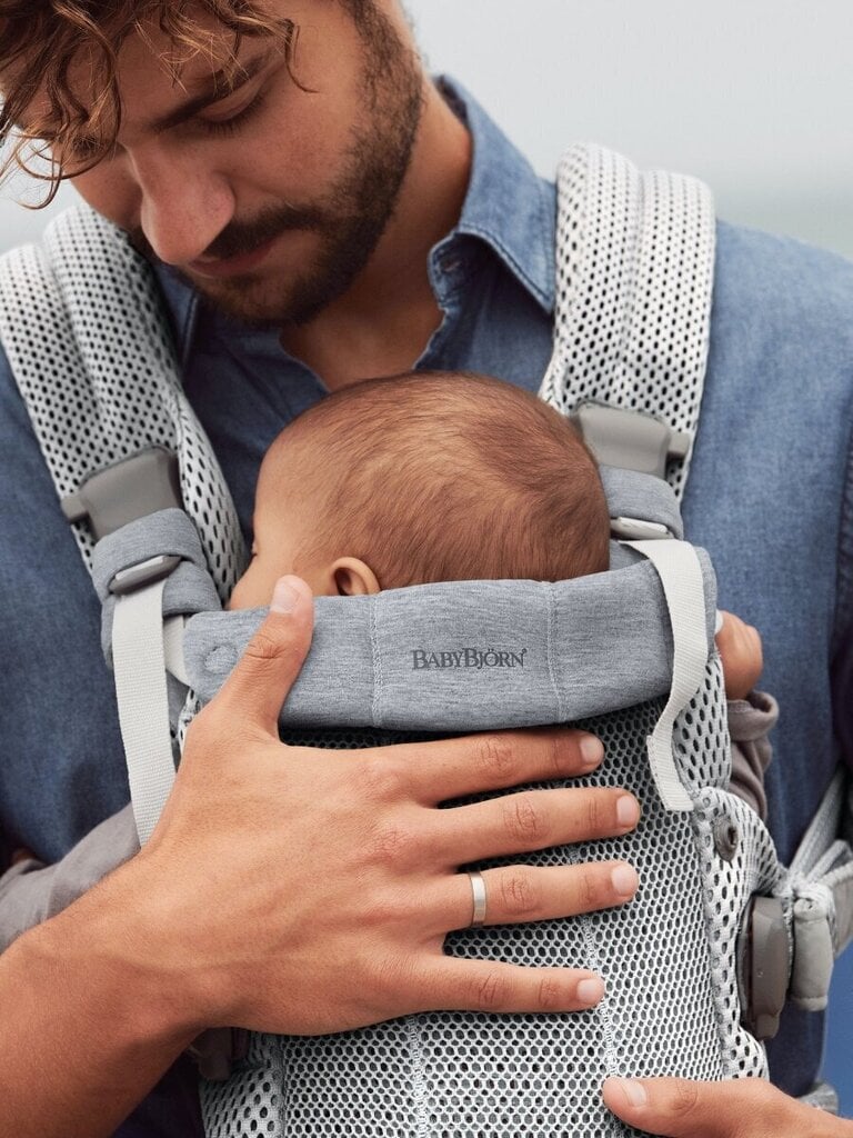 BABYBJORN kandekott HARMONY 3D Mesh, 088004, hõbedane hind ja info | Kõhukotid | kaup24.ee