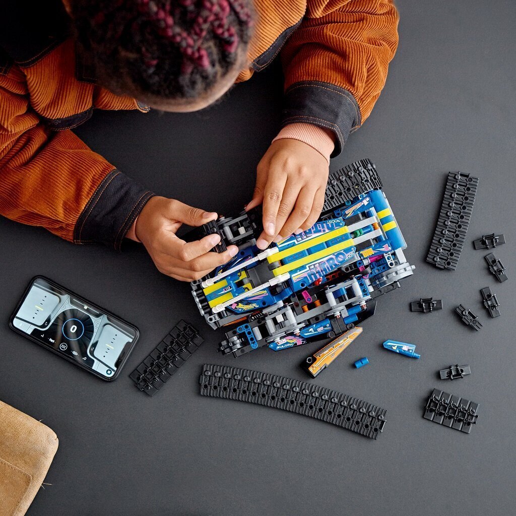 42140 LEGO® Technic Rakendusega juhitav transformeeritav autot hind ja info | Klotsid ja konstruktorid | kaup24.ee