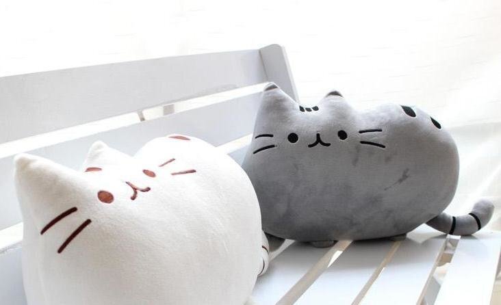 Plüüsist padi Emoji Pusheen kass, hall hind ja info | Pehmed mänguasjad | kaup24.ee