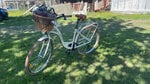 Jalgratas Goetze 28 6SP koos punutud korvi ja sisuga, kreem/pruun